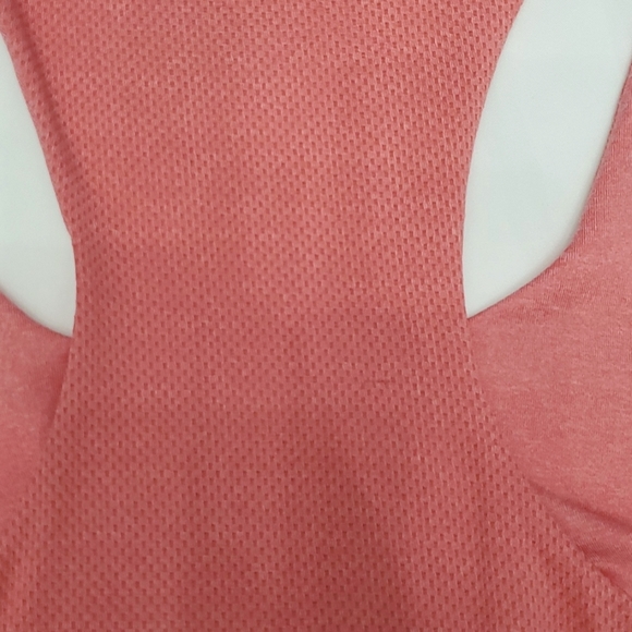 Workout tank - medium - loose fit - Picture 5 of 5